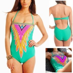 Trina Turk Plumas in emerald, detachable strap, 8